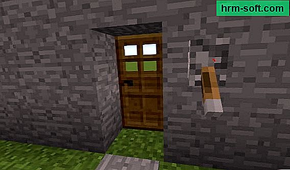 עכשיו, בזכות העצה שלי, בנו את המקלט שלכם ב- Minecraft, אתם מוכנים להכין דלתות, כדי לחסום את מעברי הגישה ליצורים המאכלסים את עולם המשחק המפורסם הזה.