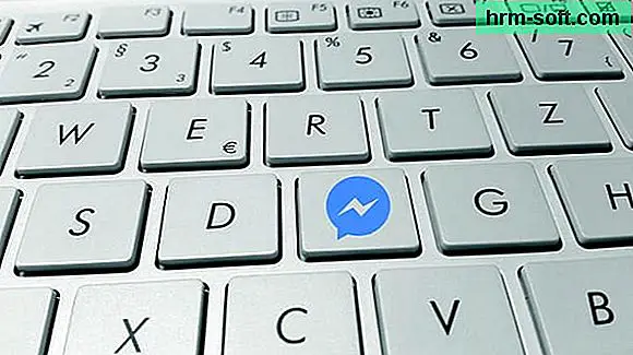 Hogyan lehet véglegesen törölni egy névjegyet a Facebook Messengerből