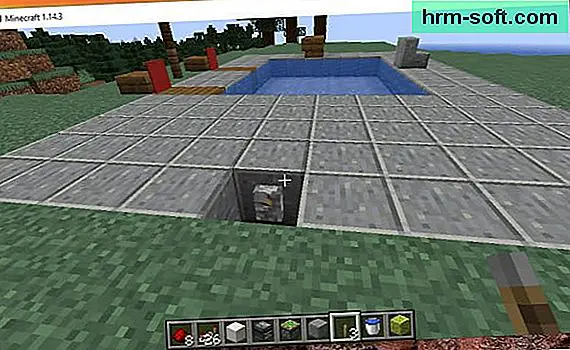 Cara membuat kolam renang di Minecraft