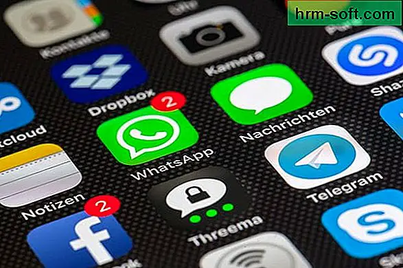 Hogyan lehet áthúzni a WhatsApp alkalmazást