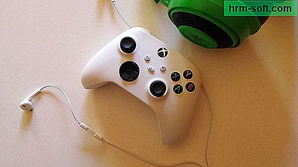A szokásos fejhallgató csatlakoztatása az Xbox-hoz