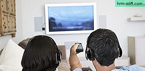 Bagaimana menghubungkan headphone Bluetooth ke TV