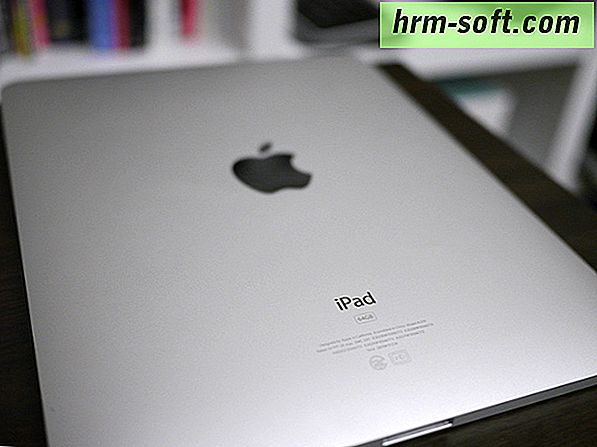 Làm thế nào để làm sạch màn hình LCD iPad Phần cứng